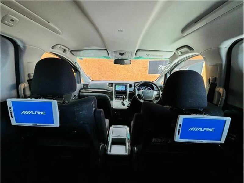 VELLFIRE-28