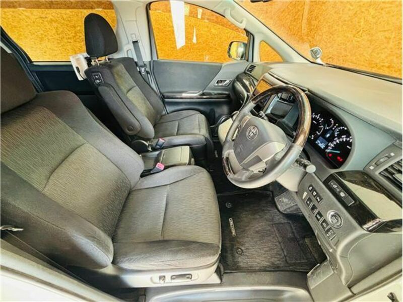 VELLFIRE-33
