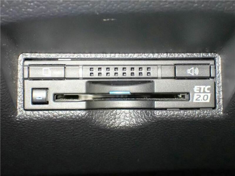 PRIUS PHV-8