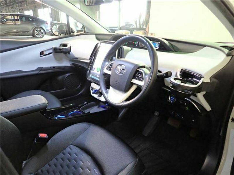PRIUS PHV-9