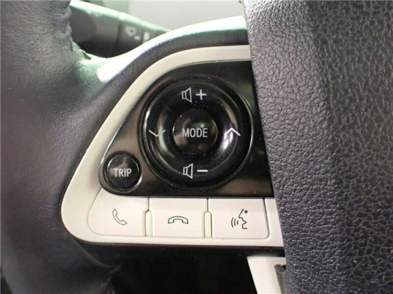 PRIUS PHV-16