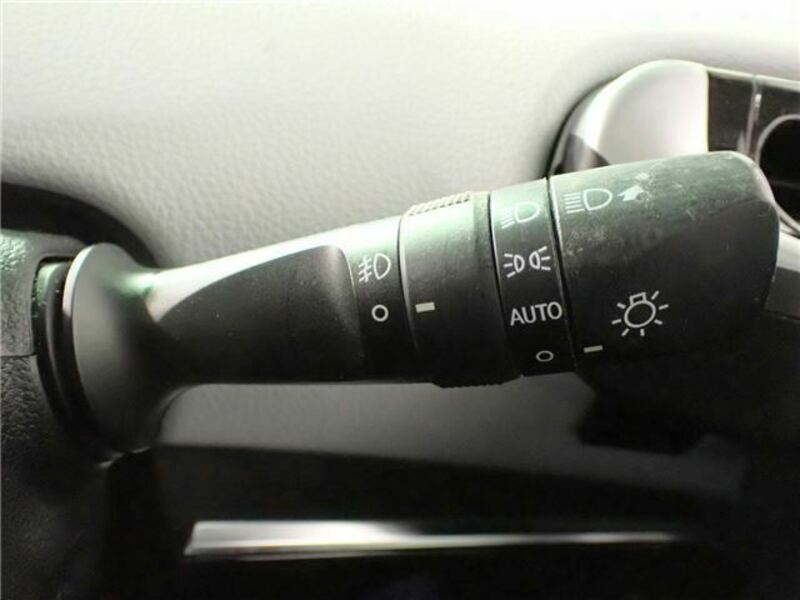 PRIUS PHV-23