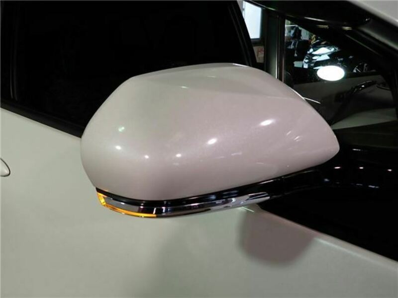 PRIUS PHV-32