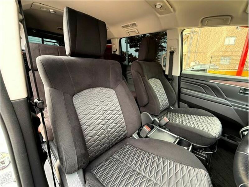 DELICA D5