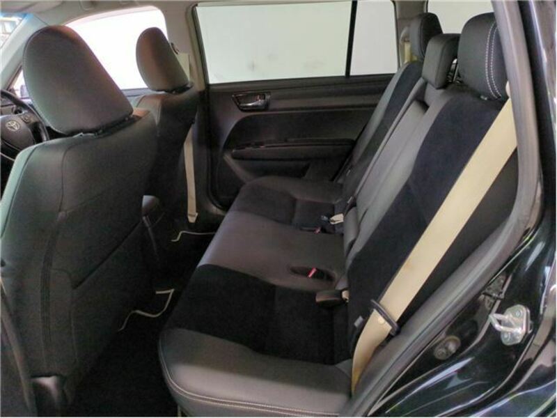 COROLLA FIELDER