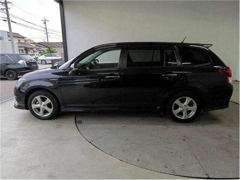 COROLLA FIELDER