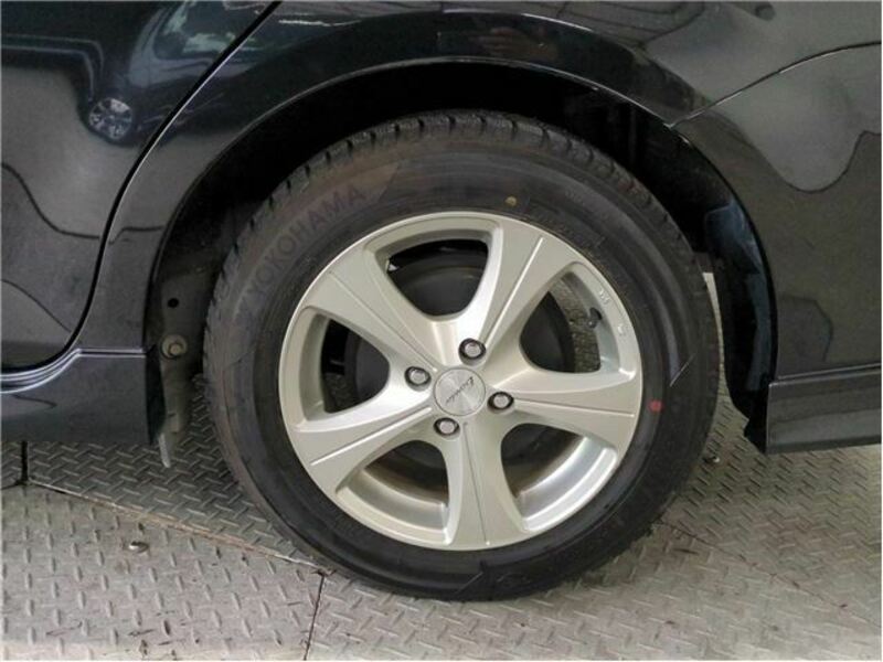 COROLLA FIELDER