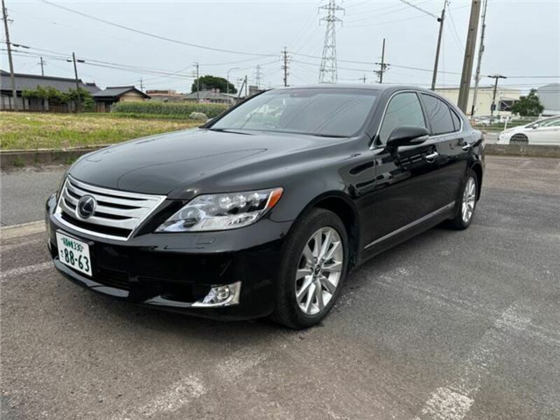 LEXUS LS