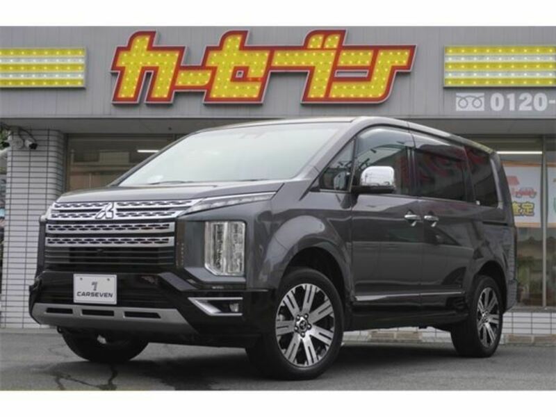 MITSUBISHI　DELICA D5