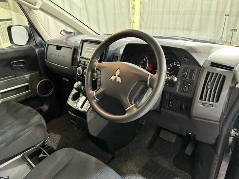 DELICA D5