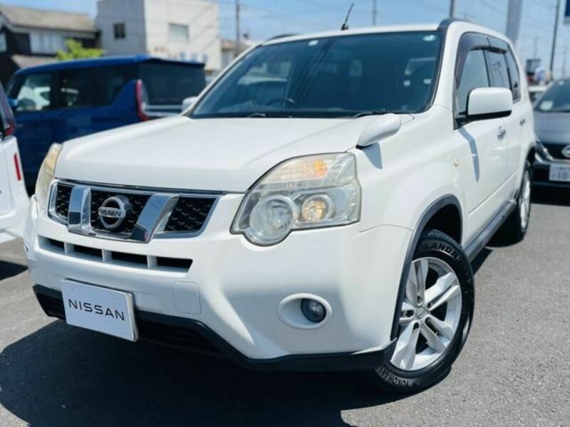 NISSAN　X-TRAIL