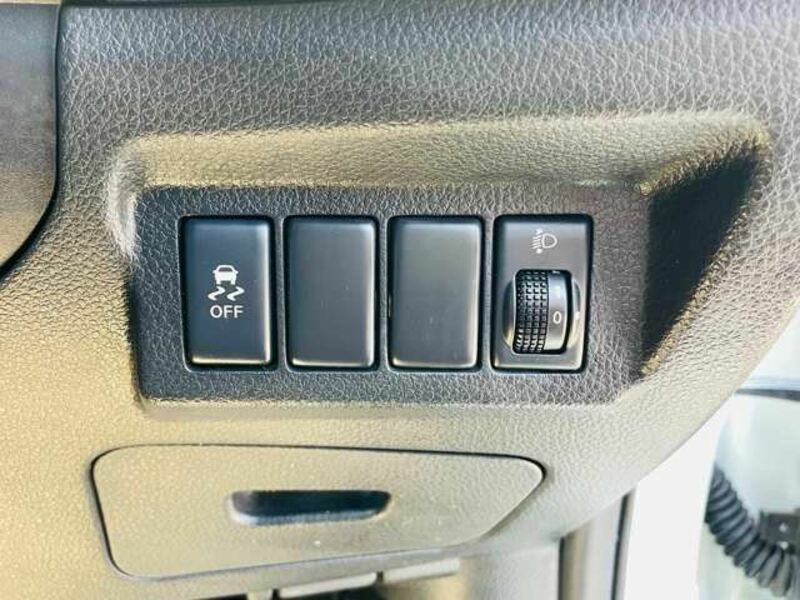 X-TRAIL-12