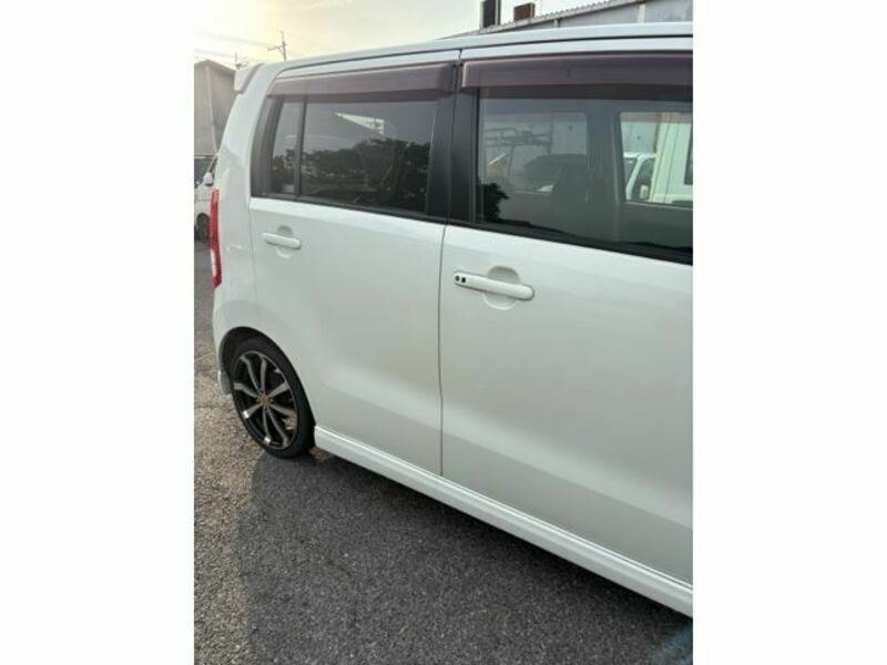 WAGON R-8