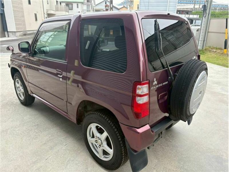 PAJERO MINI