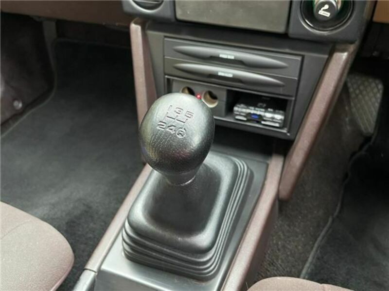 COROLLA LEVIN