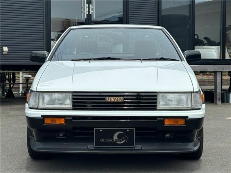 COROLLA LEVIN