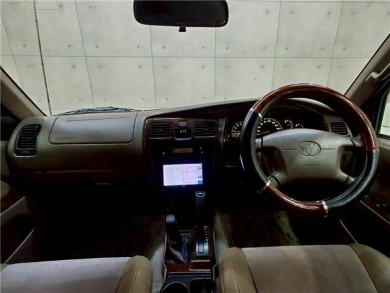 HILUX SURF
