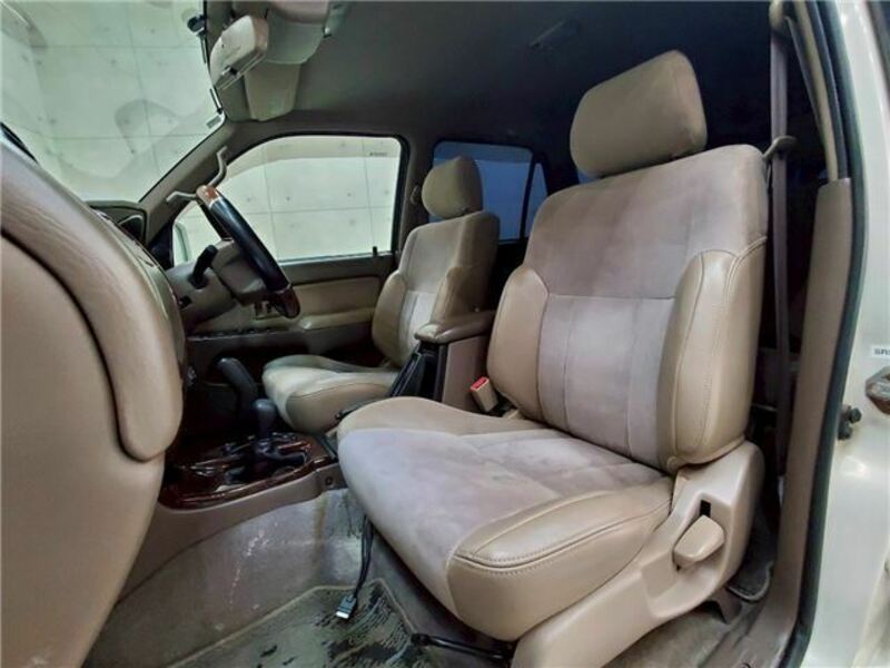 HILUX SURF