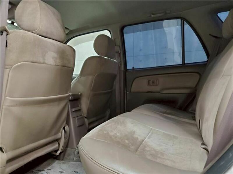 HILUX SURF