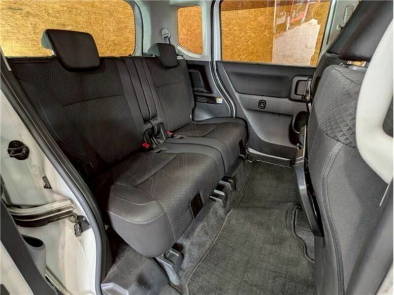 DELICA D2