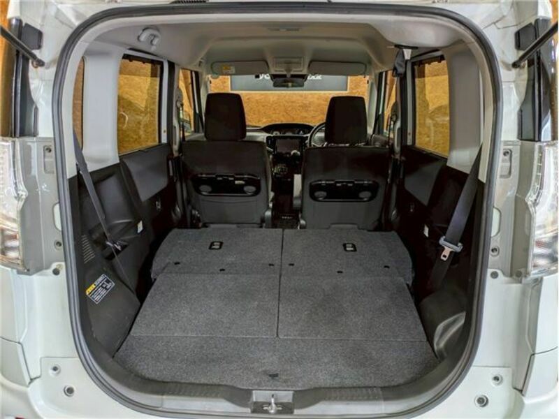 DELICA D2