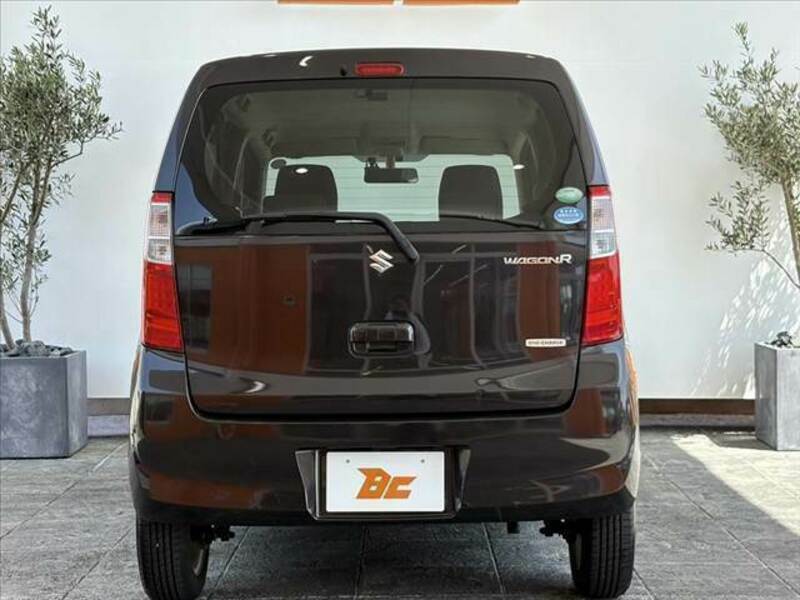 WAGON R-13