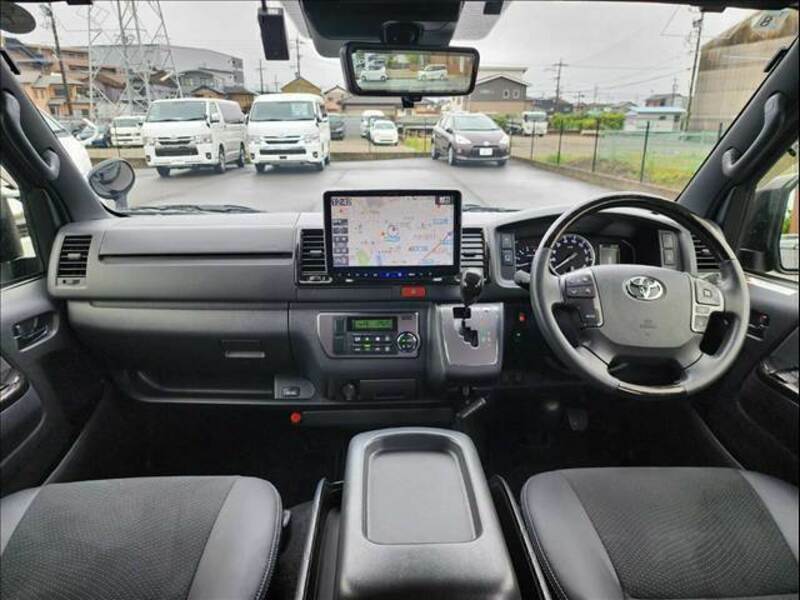HIACE VAN-3