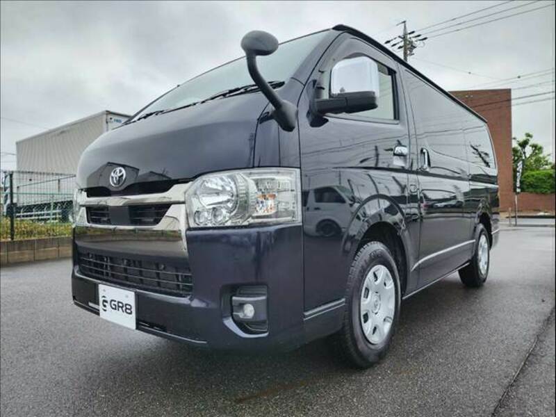 HIACE VAN-11