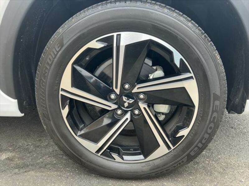 ECLIPSE CROSS