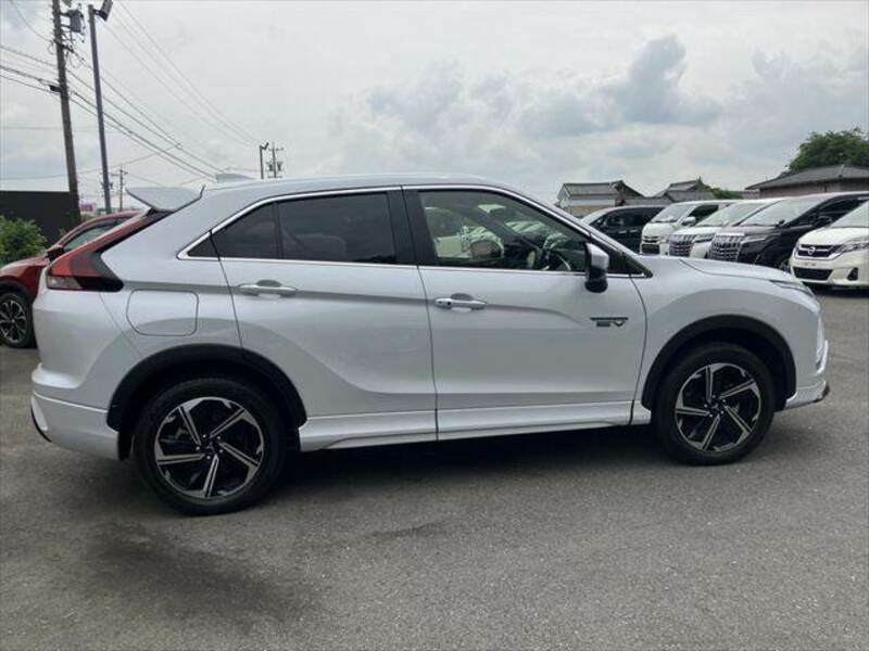 ECLIPSE CROSS