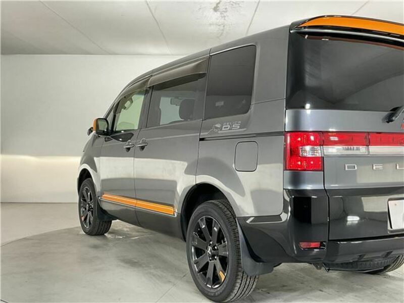 DELICA D5