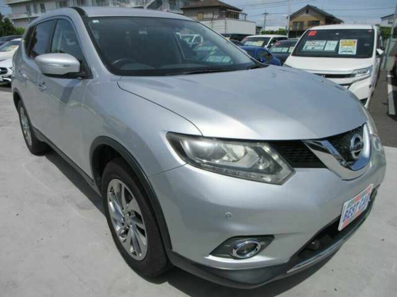 X-TRAIL