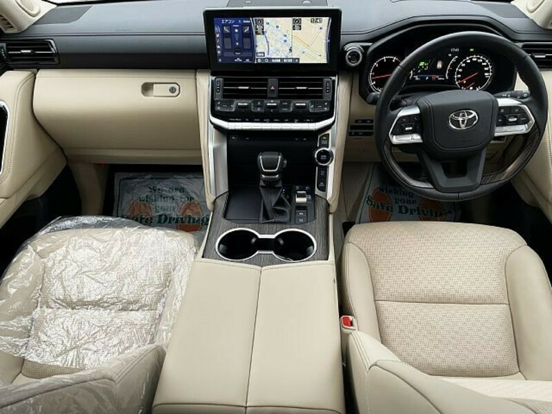 LAND CRUISER