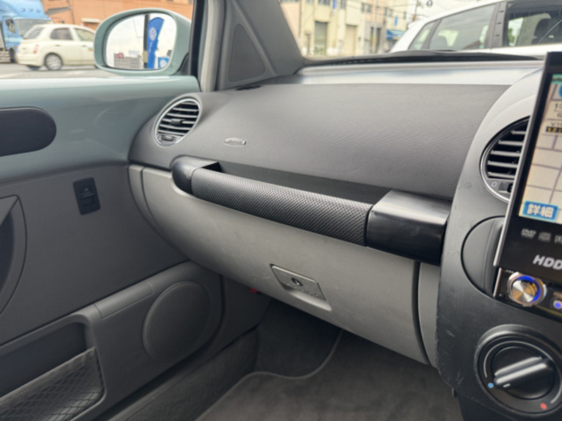 NEW BEETLE-11