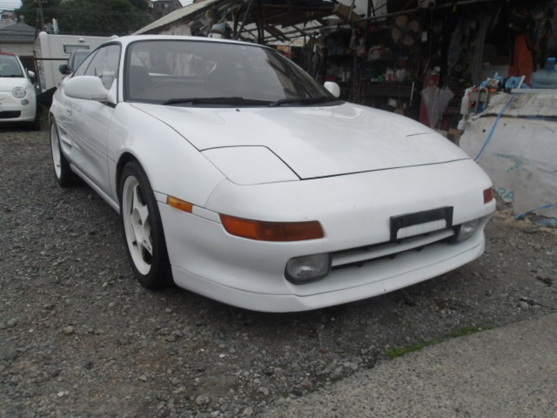 TOYOTA MR2