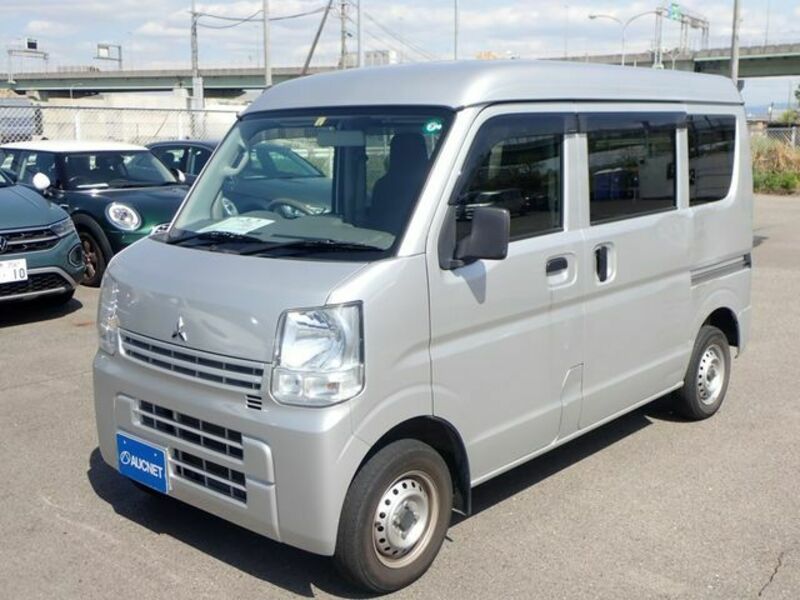 MINICAB VAN