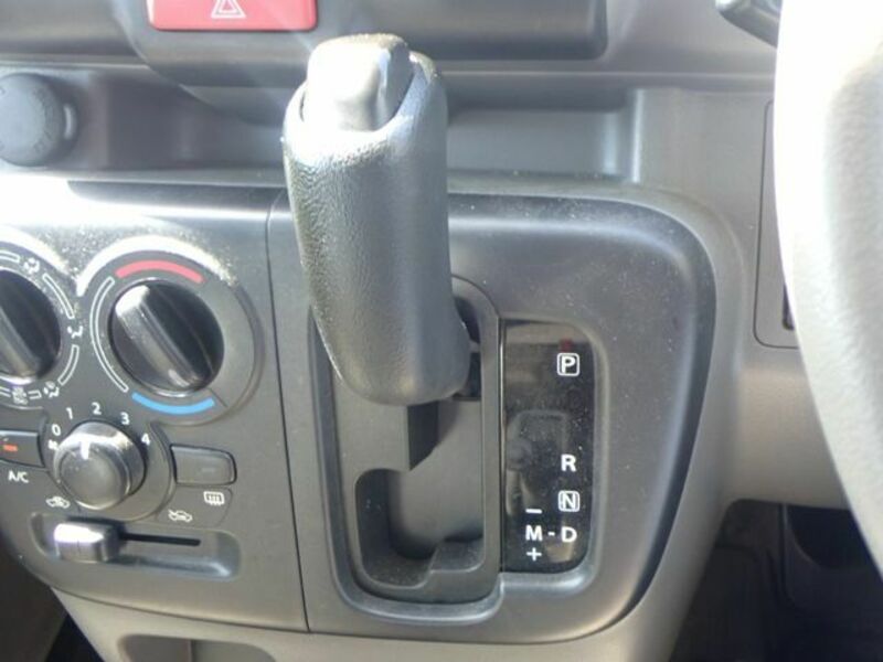 MINICAB VAN