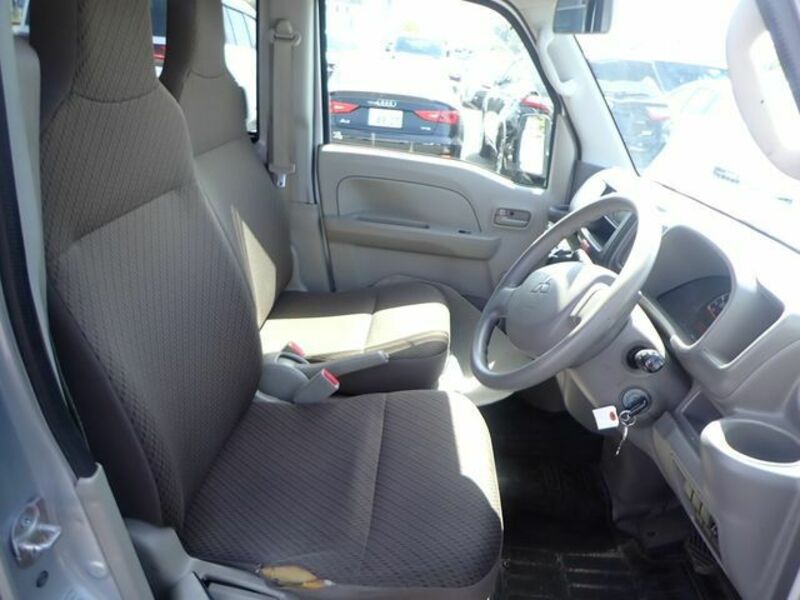 MINICAB VAN