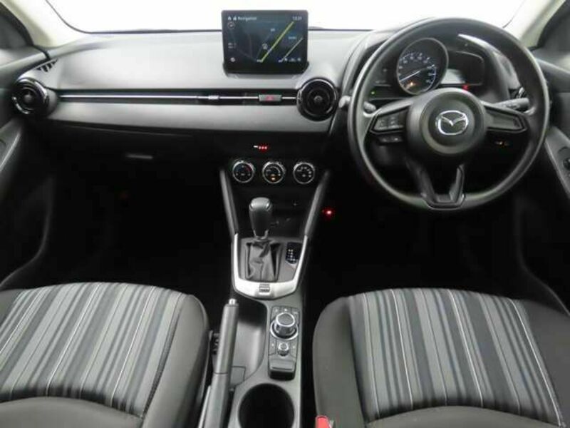 MAZDA2