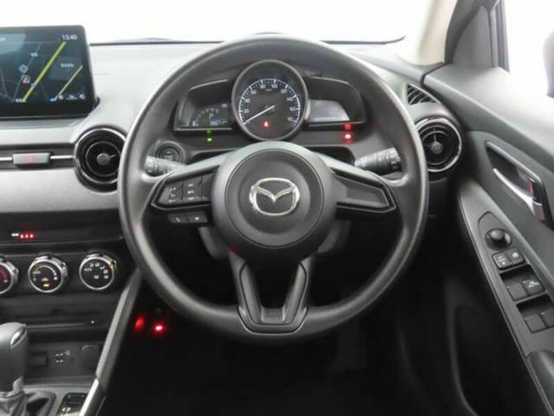 MAZDA2