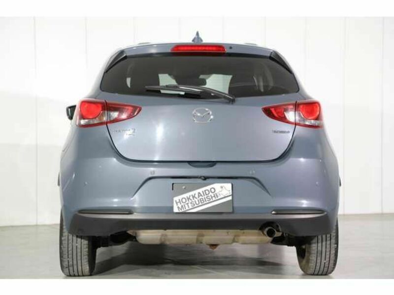 MAZDA2