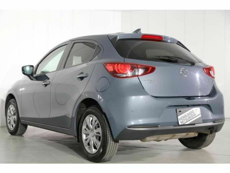 MAZDA2