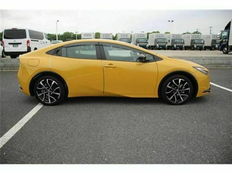 PRIUS PHV