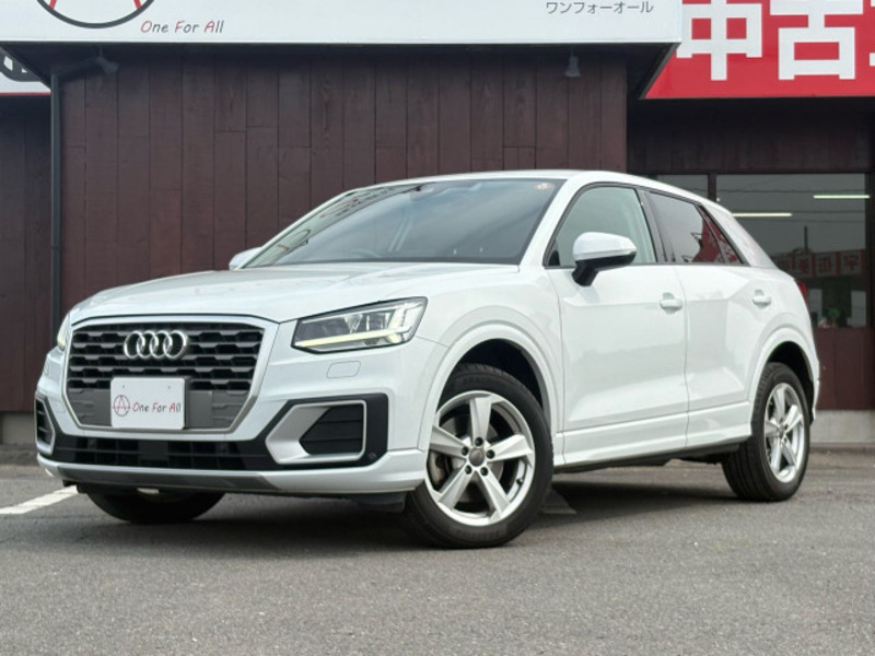 AUDI Q2