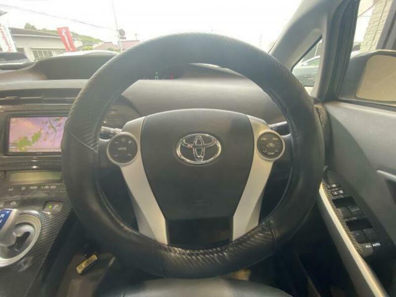 PRIUS-15