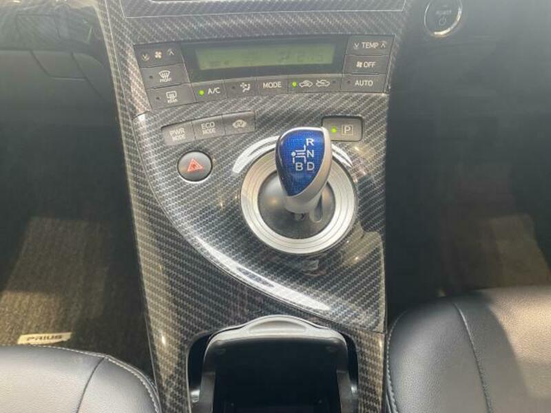 PRIUS-18