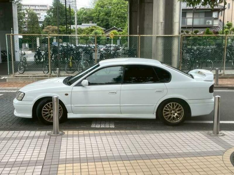 LEGACY B4