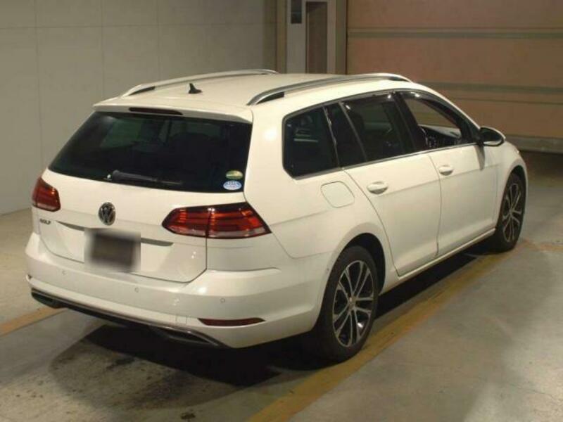 GOLF VARIANT