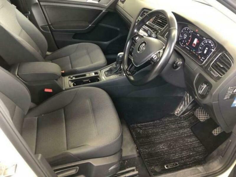 GOLF VARIANT