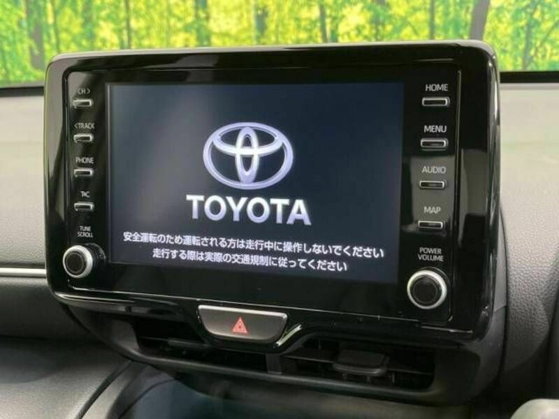 YARIS CROSS